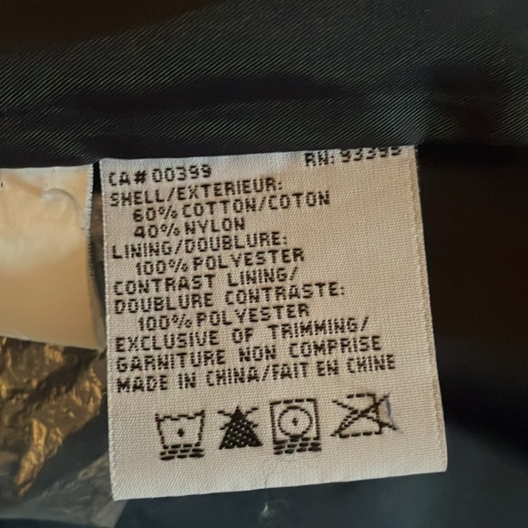 Rain coat - Picture 7 of 13